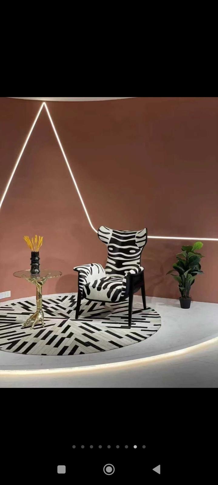 Social Salon & Curved Sofas